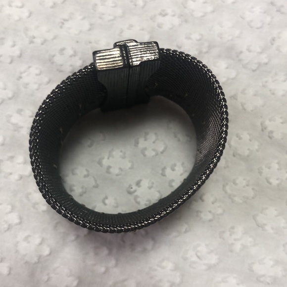 Cynthia Desser Wide Magnetic Closure Bracelet - Picture 8 of 12